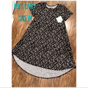 NWT Lularoe Carly dress size M